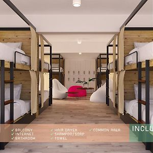 Dormitory Room Mixed